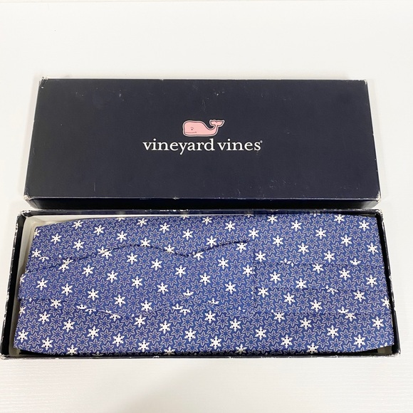 Vineyard Vines Other - Vineyard Vines Snowflake Bowtie and Cummerbund Set Winter Theme